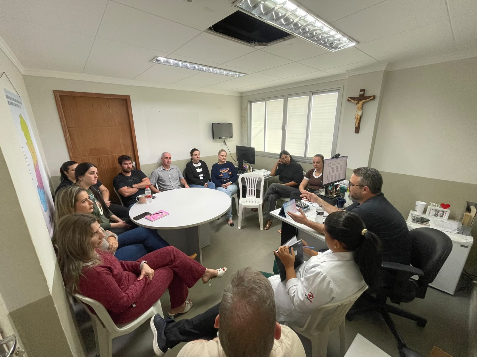 Secretaria Municipal de Saúde se reúne para discutir os possíveis impactos do fenômeno El Niño em nosso município