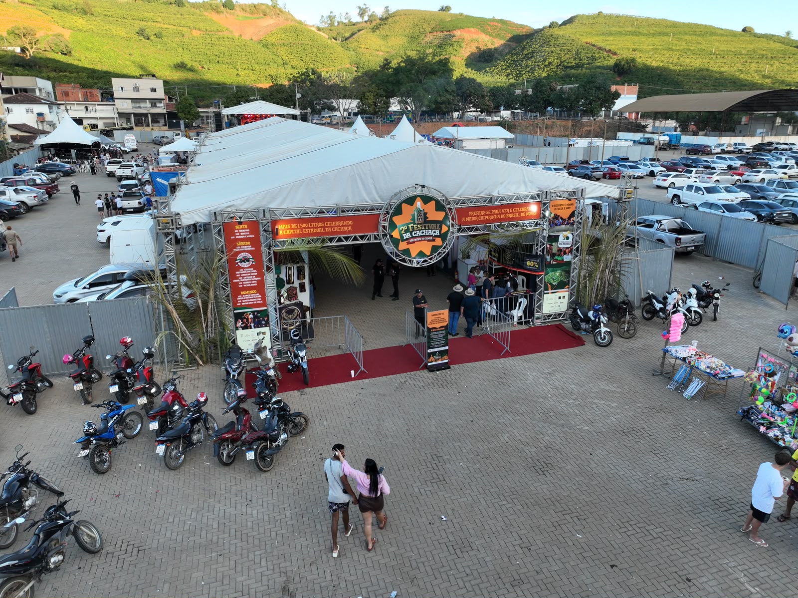 2º Festival da Cachaça reúne milhares de pessoas e celebra tradição, cultura e solidariedade em São Roque do Canaã