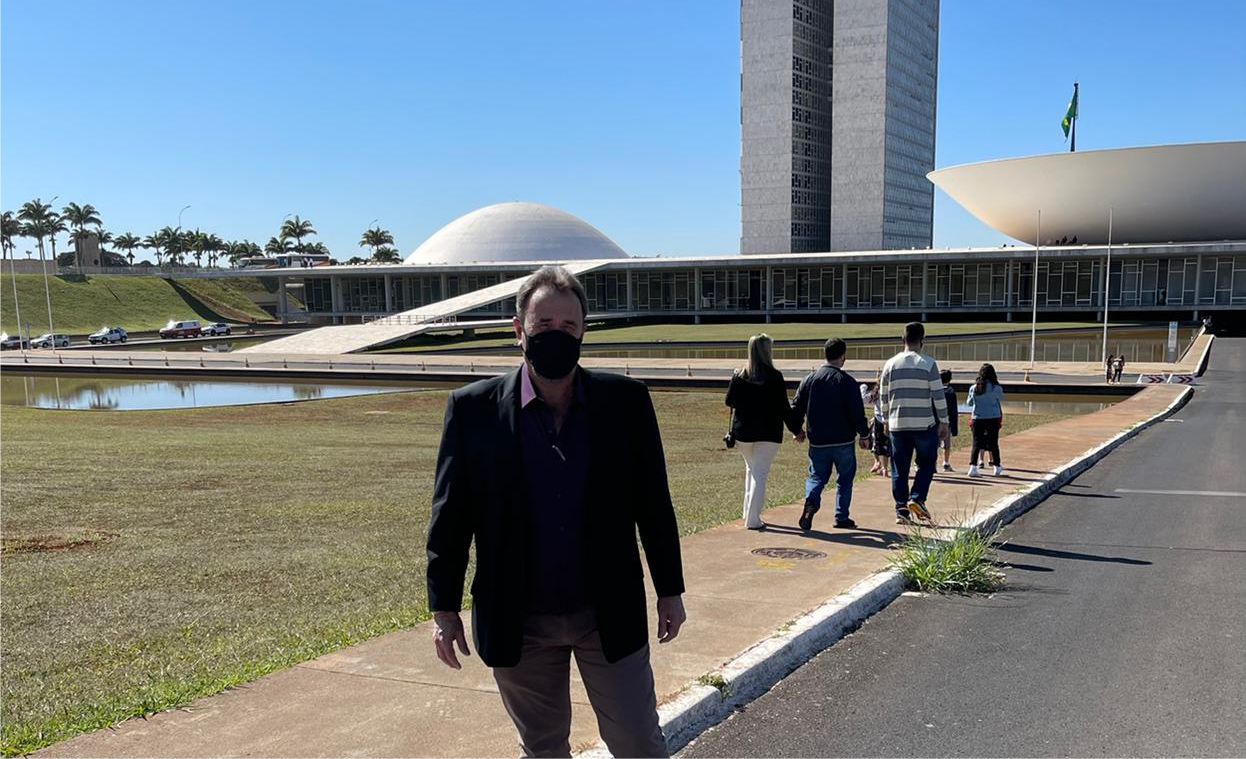 Prefeito Marcos Guerra Viaja a Brasília em busca de recursos para o município.