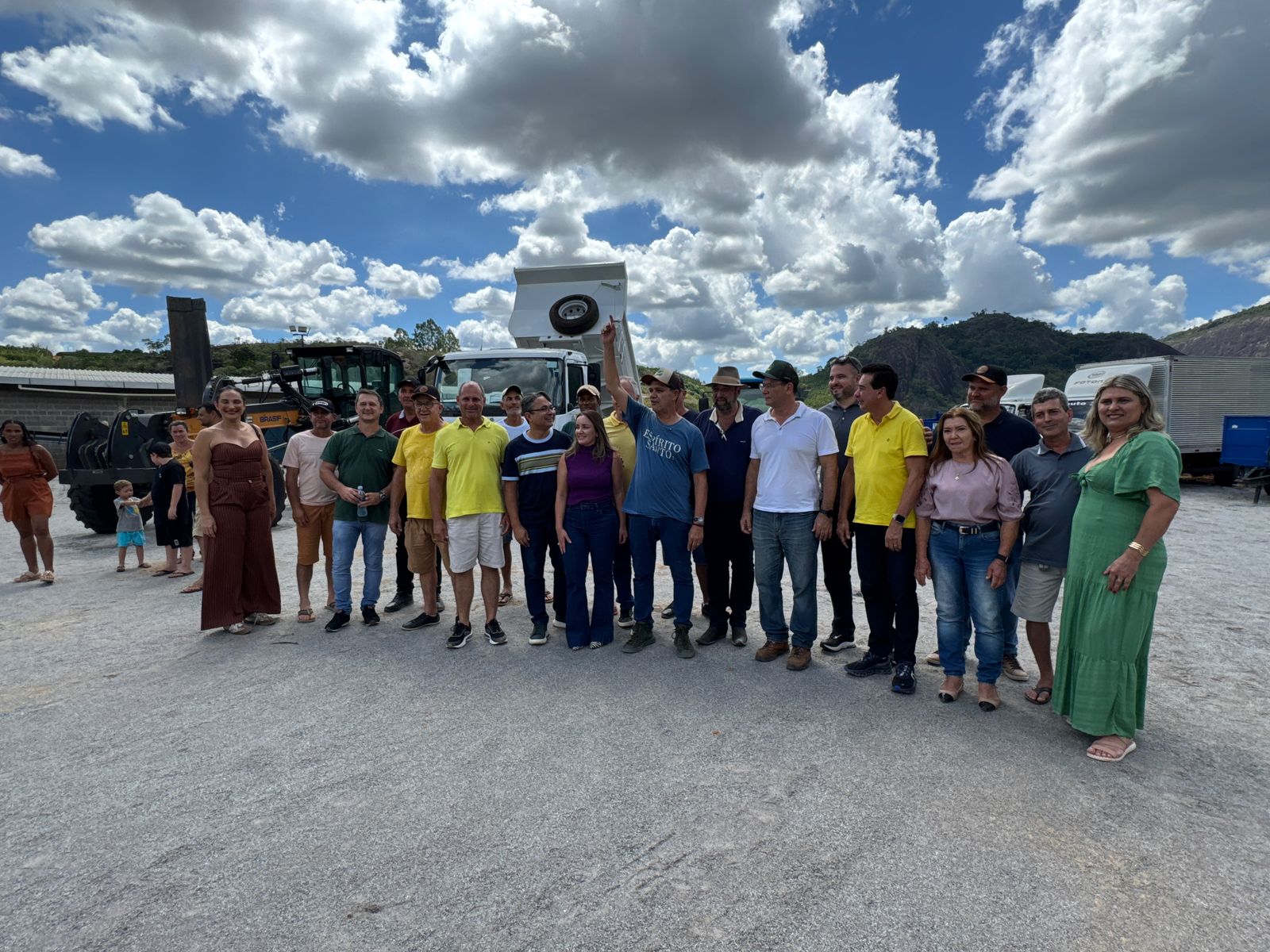 SÃO ROQUE DO CANAÃ FORTALECENDO O AGRONEGÓCIO! 