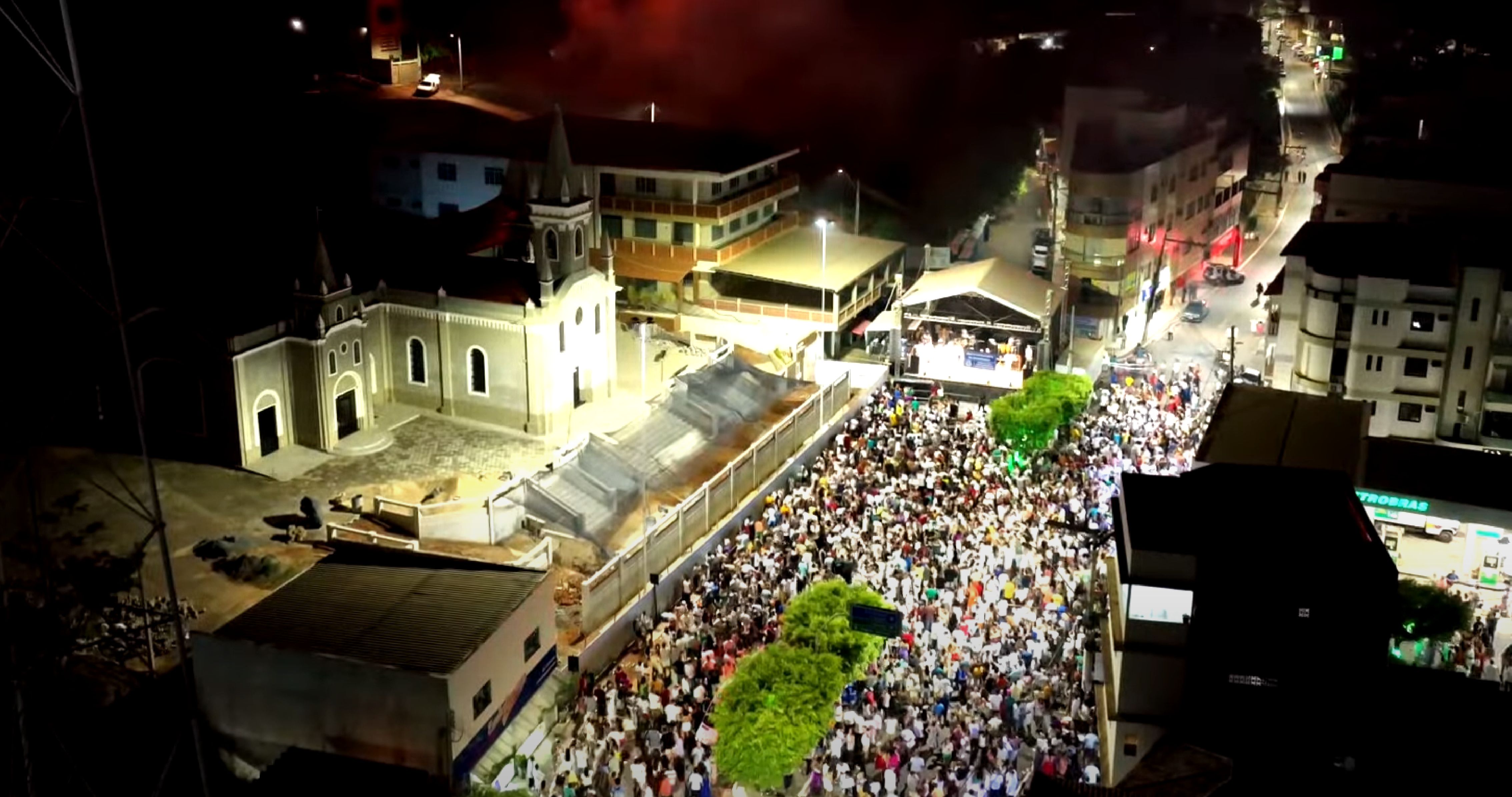 Festa de Reveillon em São Roque animou o público com muito sertanejo e axé!